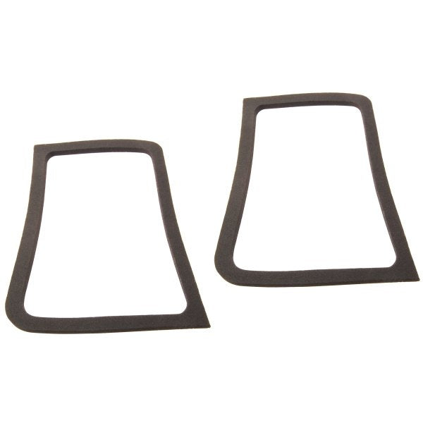 Hood hinge assembly seal