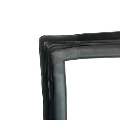 Windshield Gasket with Groove